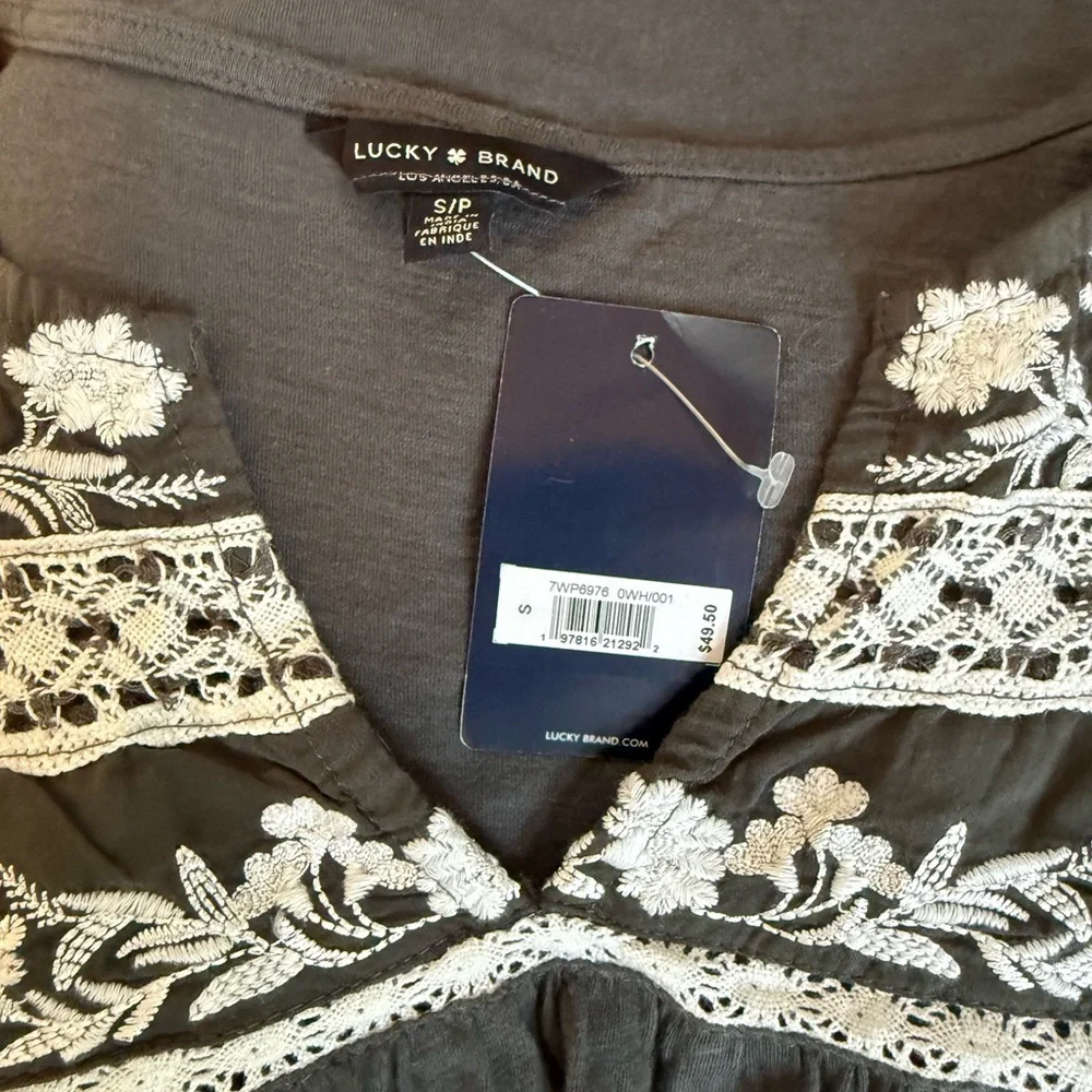 Lucky Brand Black Short Sleeve with White Embroidery New - Picture 2 of 6